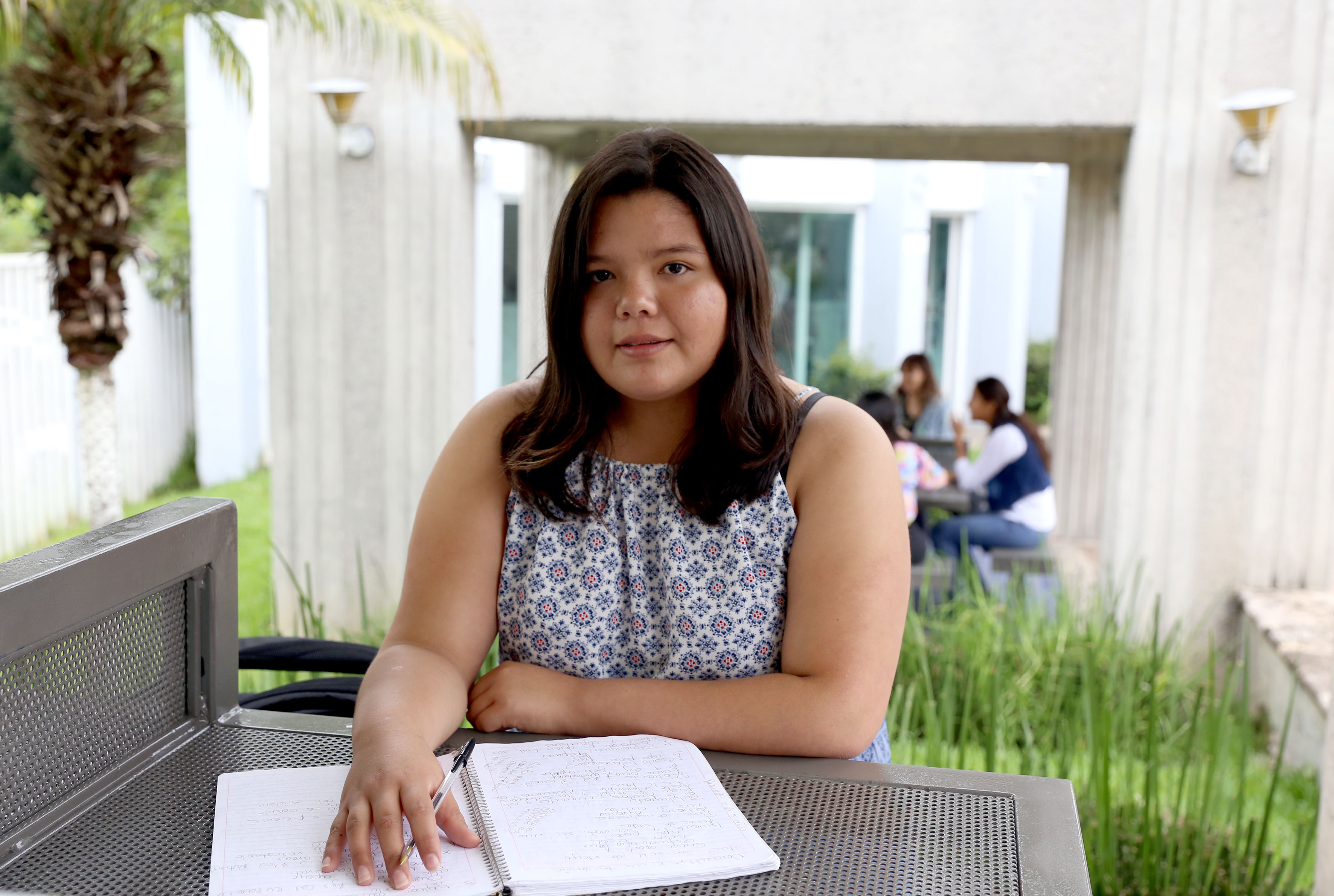 Alumna con mejor promedio en ciberterraza