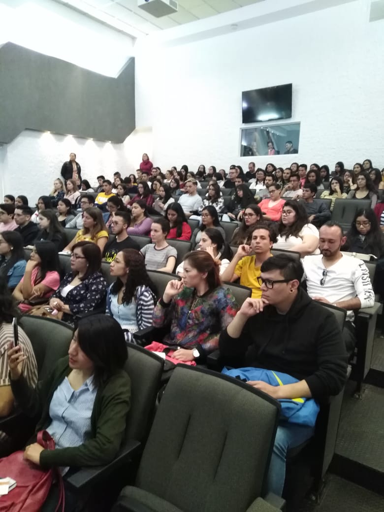 ALUMNOS DE INTERCAMBIO