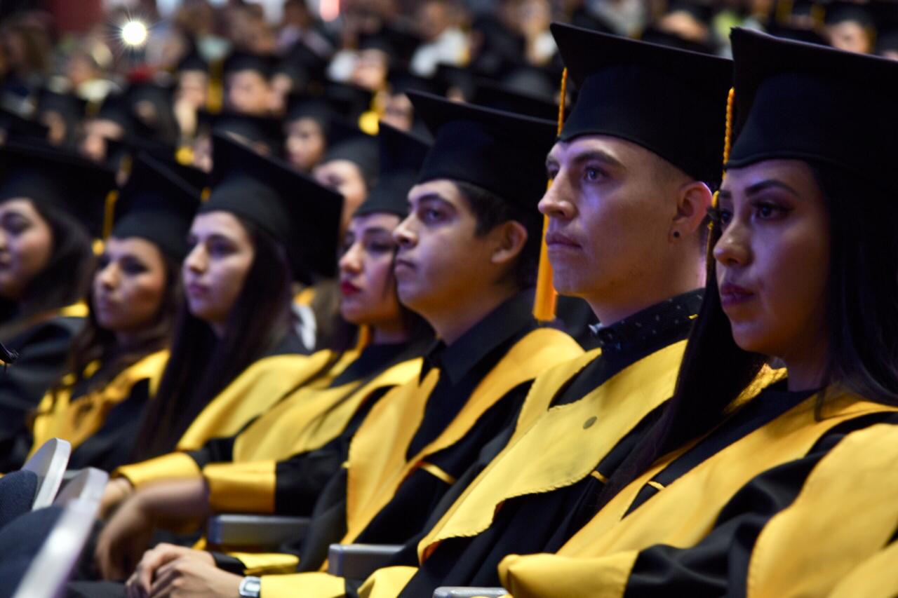 Graduados toma cerrada