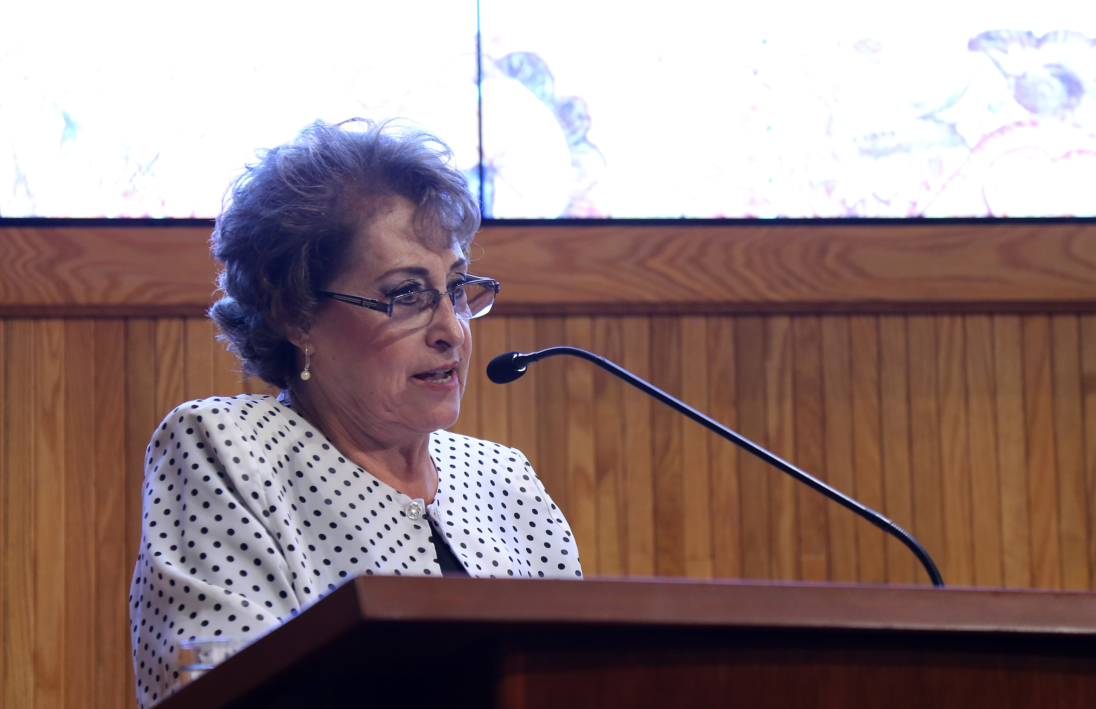 Mtra Cuquita Cabral, en el discurso de reconocimiento por 35 años de servicio