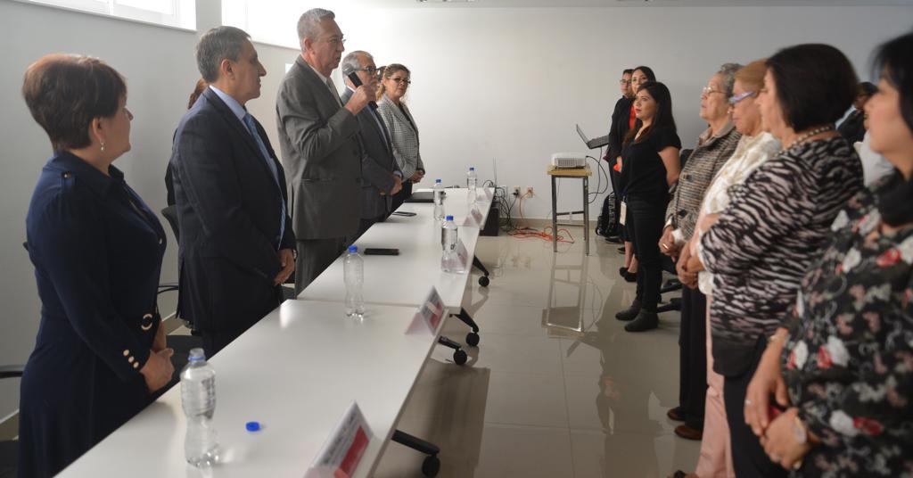 Declaratoria inaugural, publico de pie