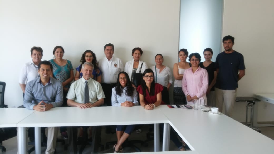 Grupo investigadores en visita al ITrans