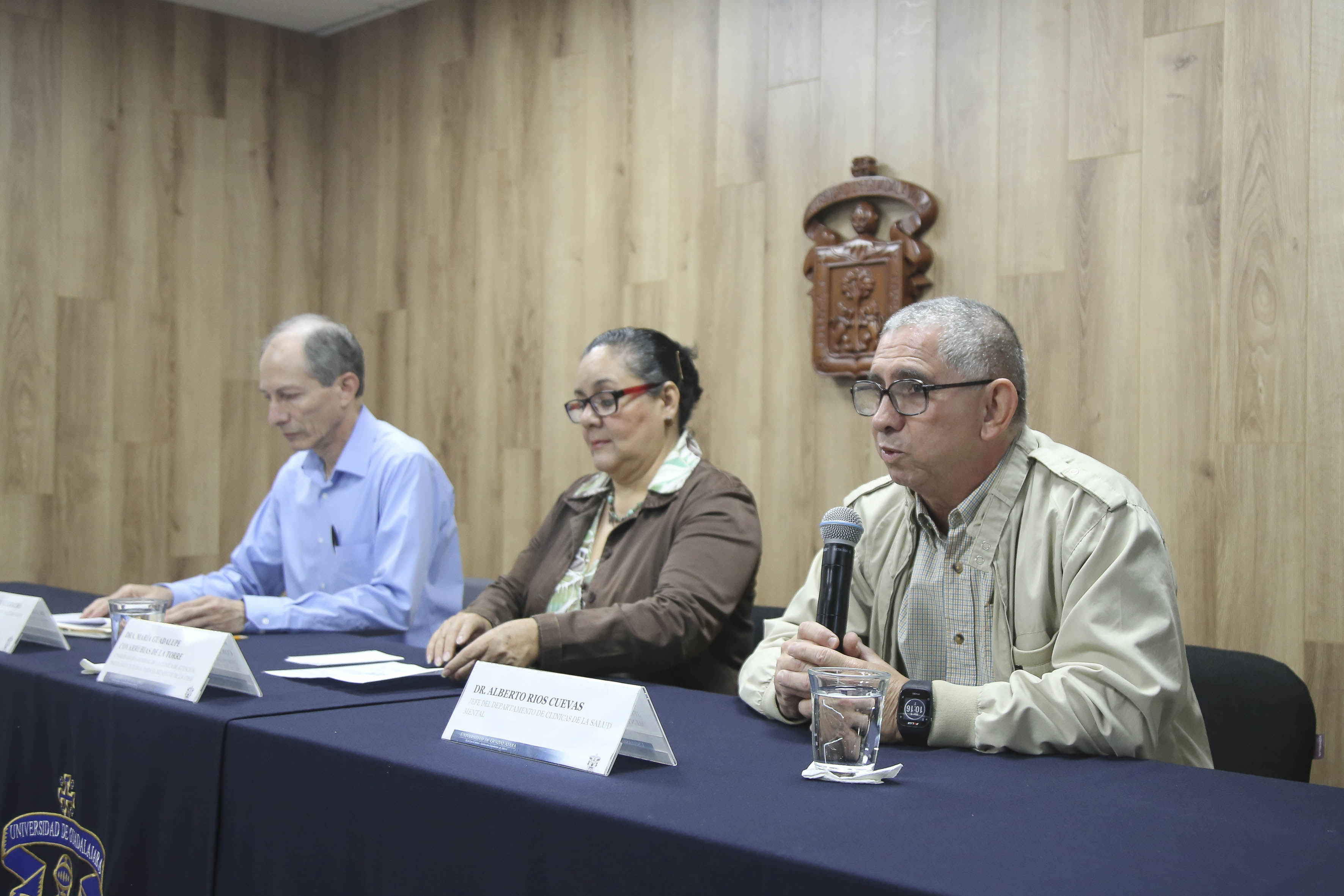 Miembros del presídium 