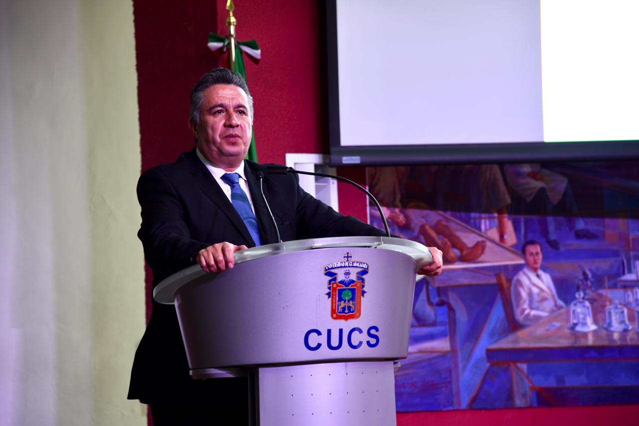 Ponente dictando conferencia