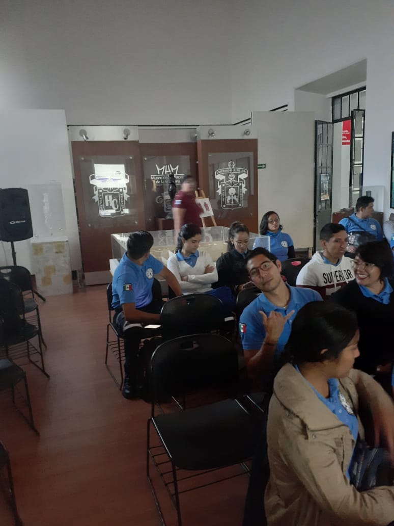 Alumnos de medicina y TSU en Emergencias en Conmemorarción por el Día Mundial del Corazón