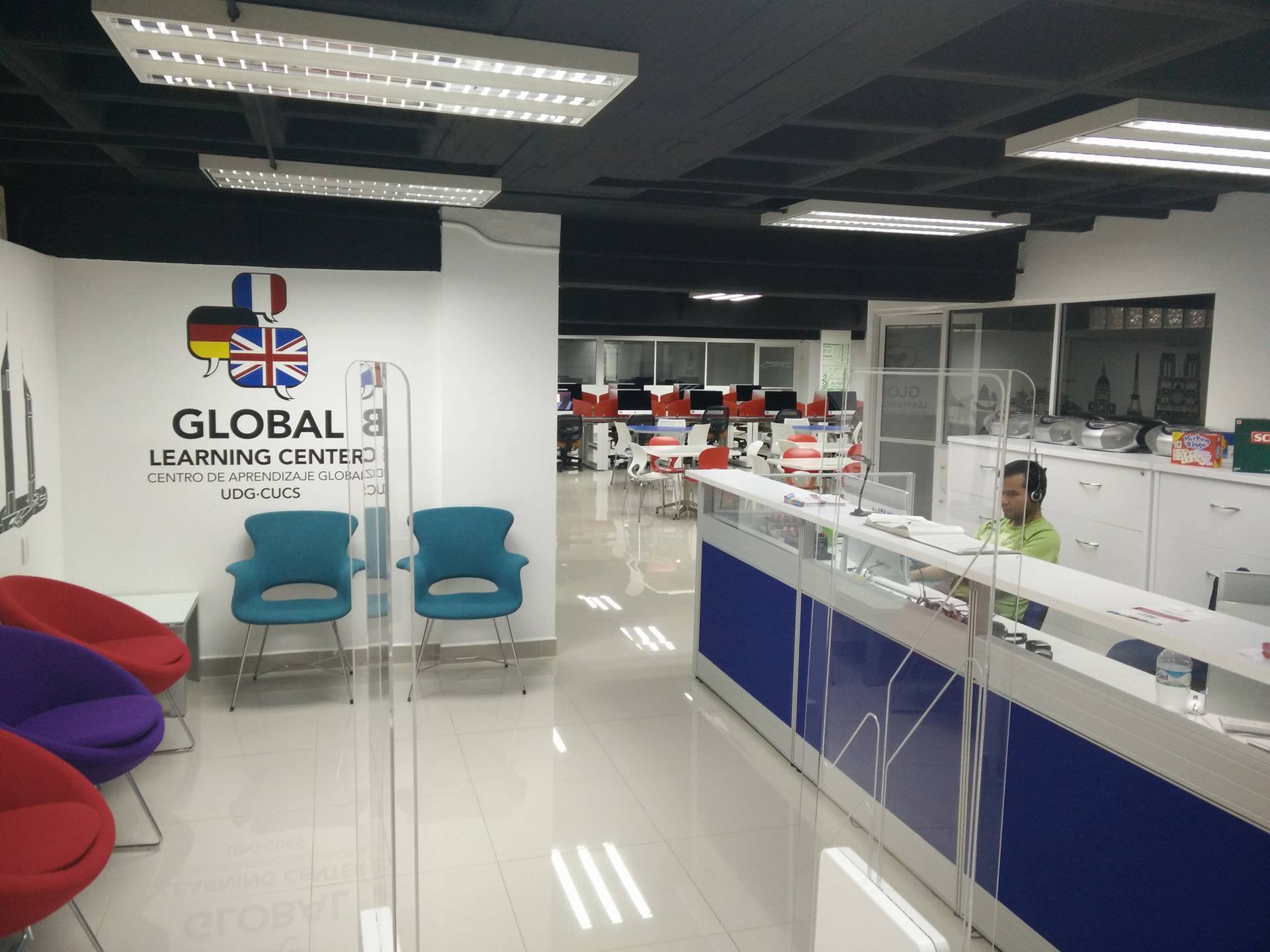 Recepción Centro de Aprendizaje Global ((CAG) CUCS