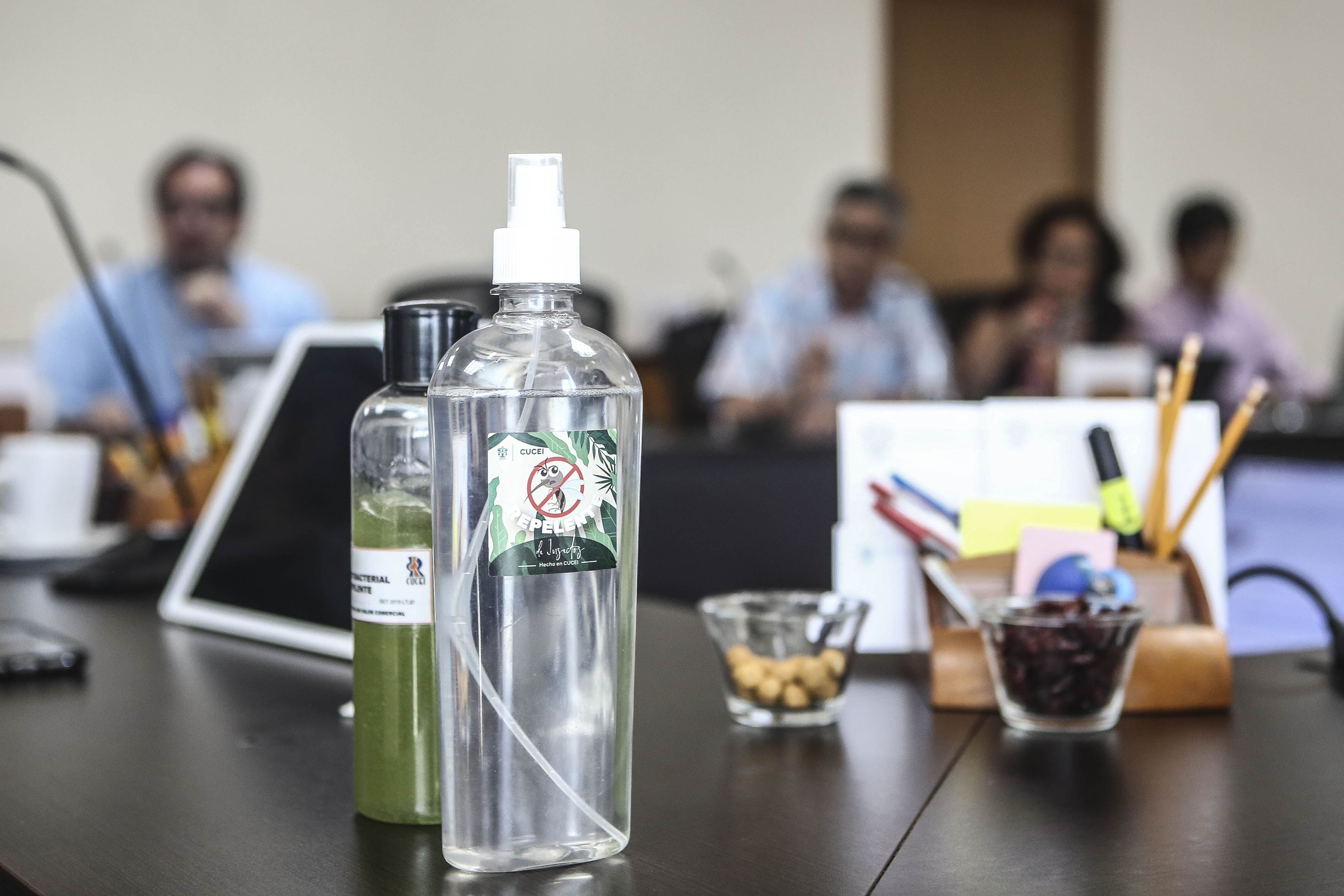 Repelente contra el mosquito presentado en la reunión