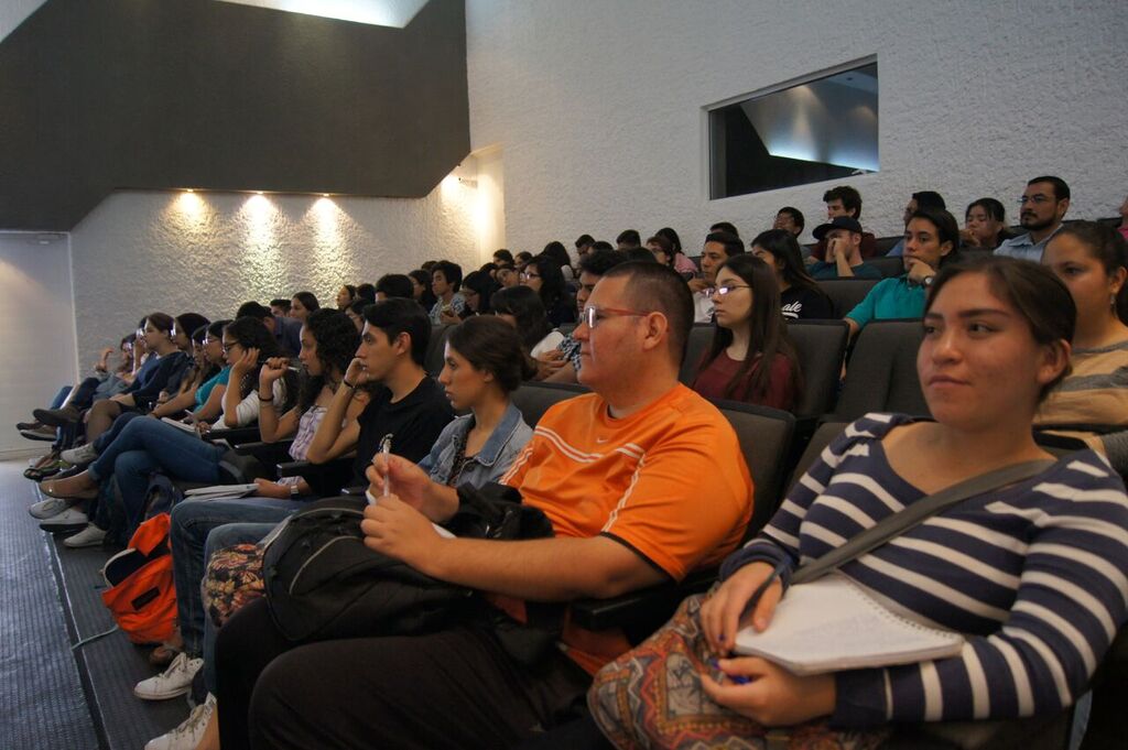 Asistentes al Panel.