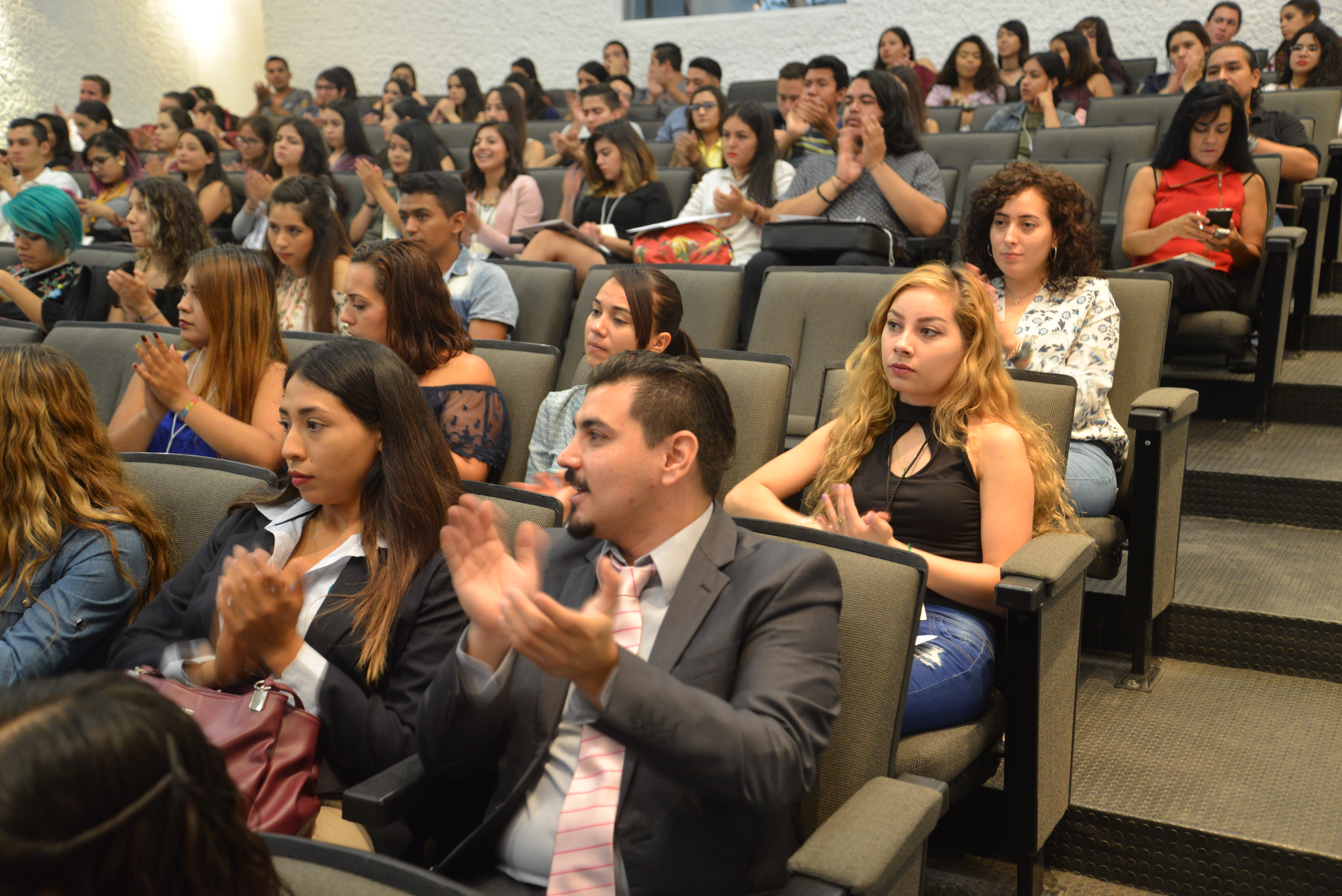 Alumnos asistentes a la Jornada