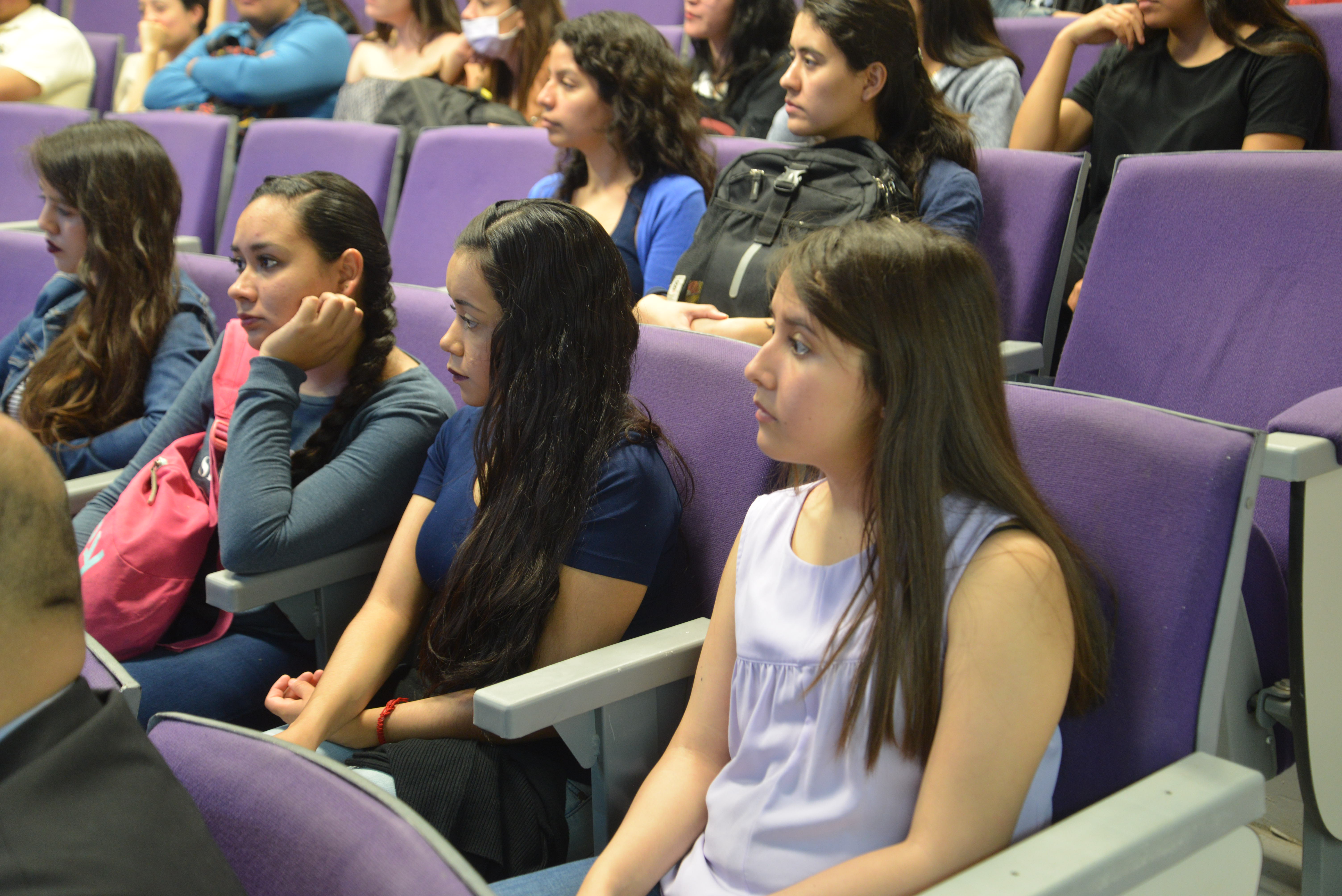 Asistentes a la conferencia
