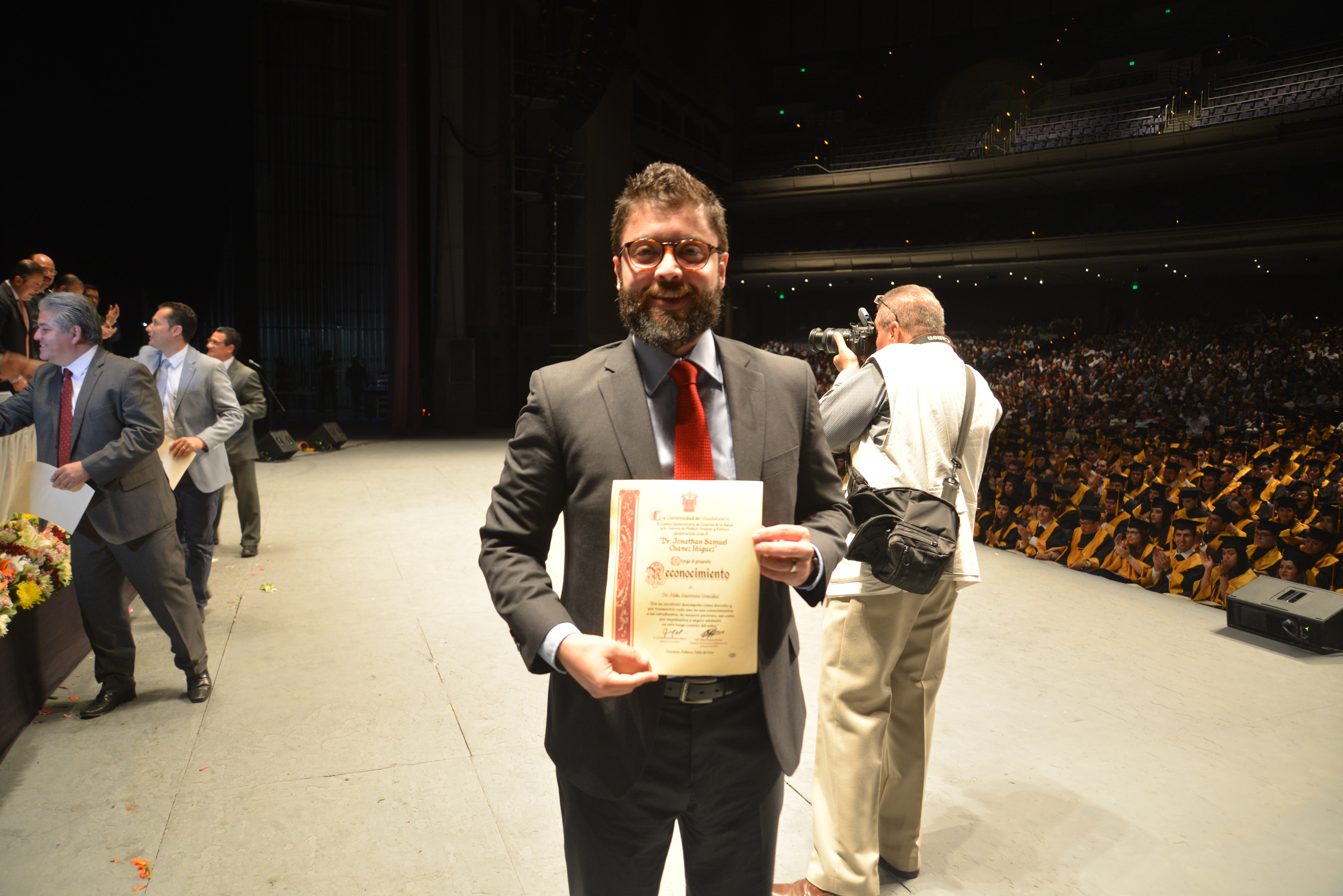 Maestro reconocido por la generación