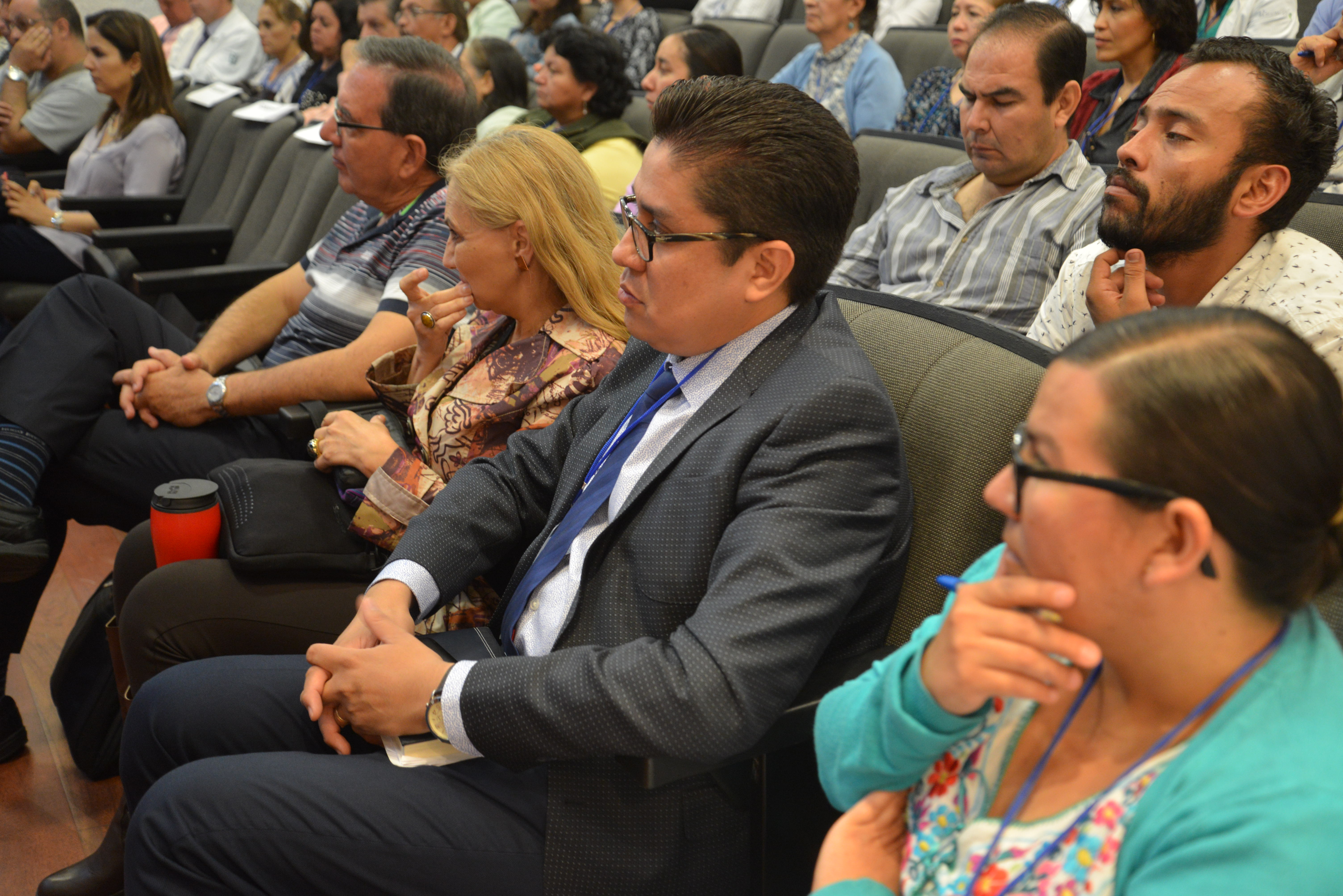 Académicos asistentes