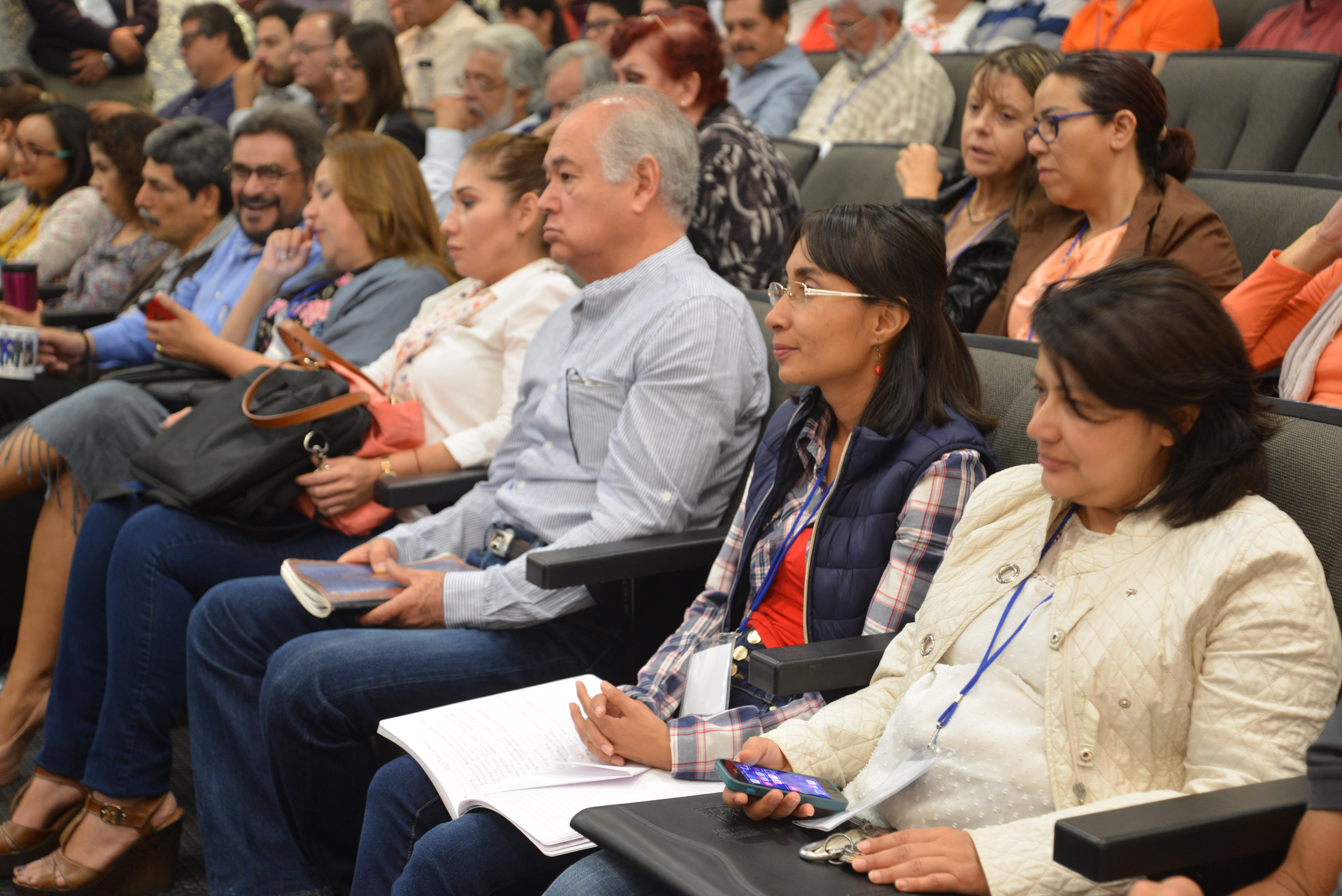 Académicos asistentes