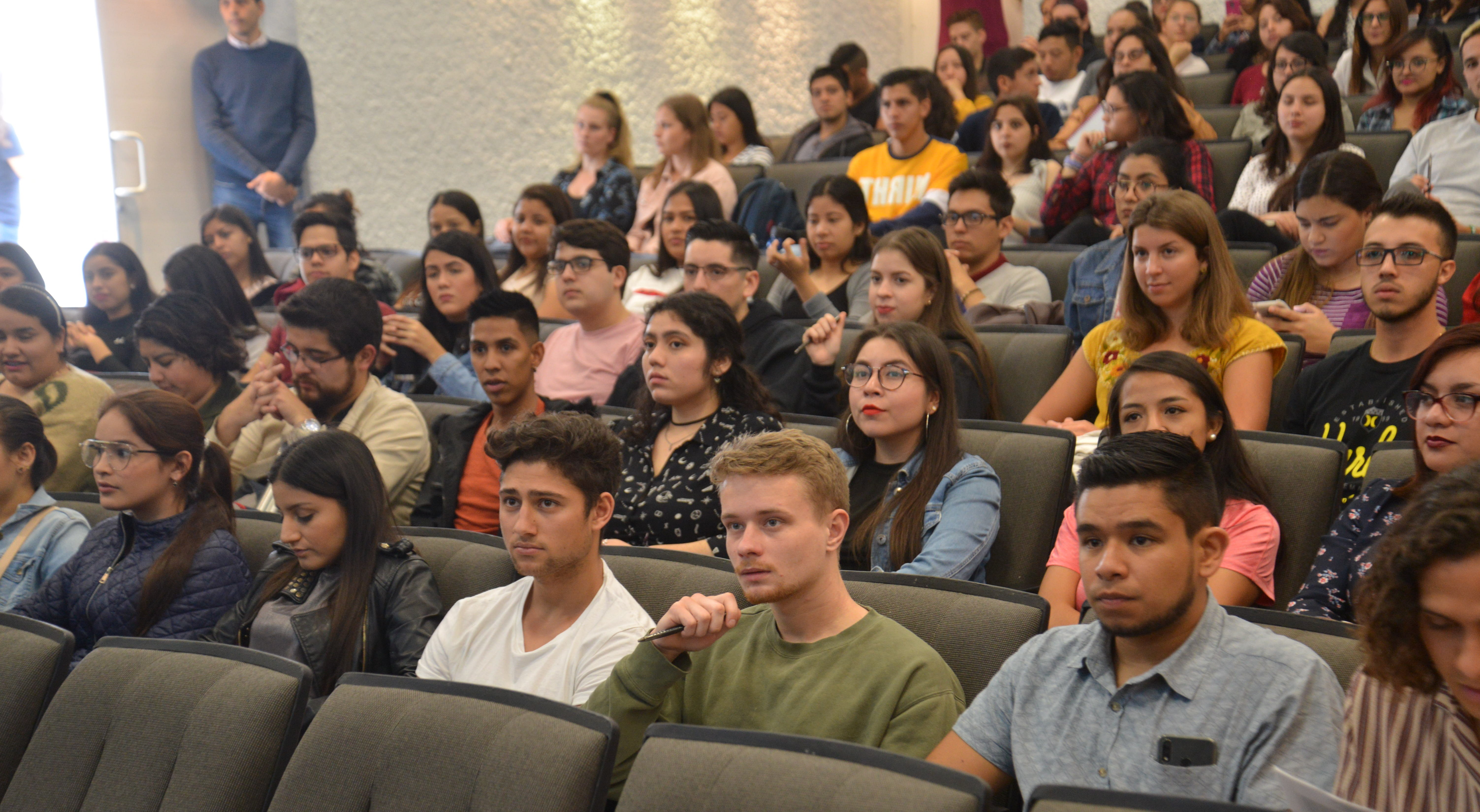 ALUMNOS DE INTERCAMBIO 4