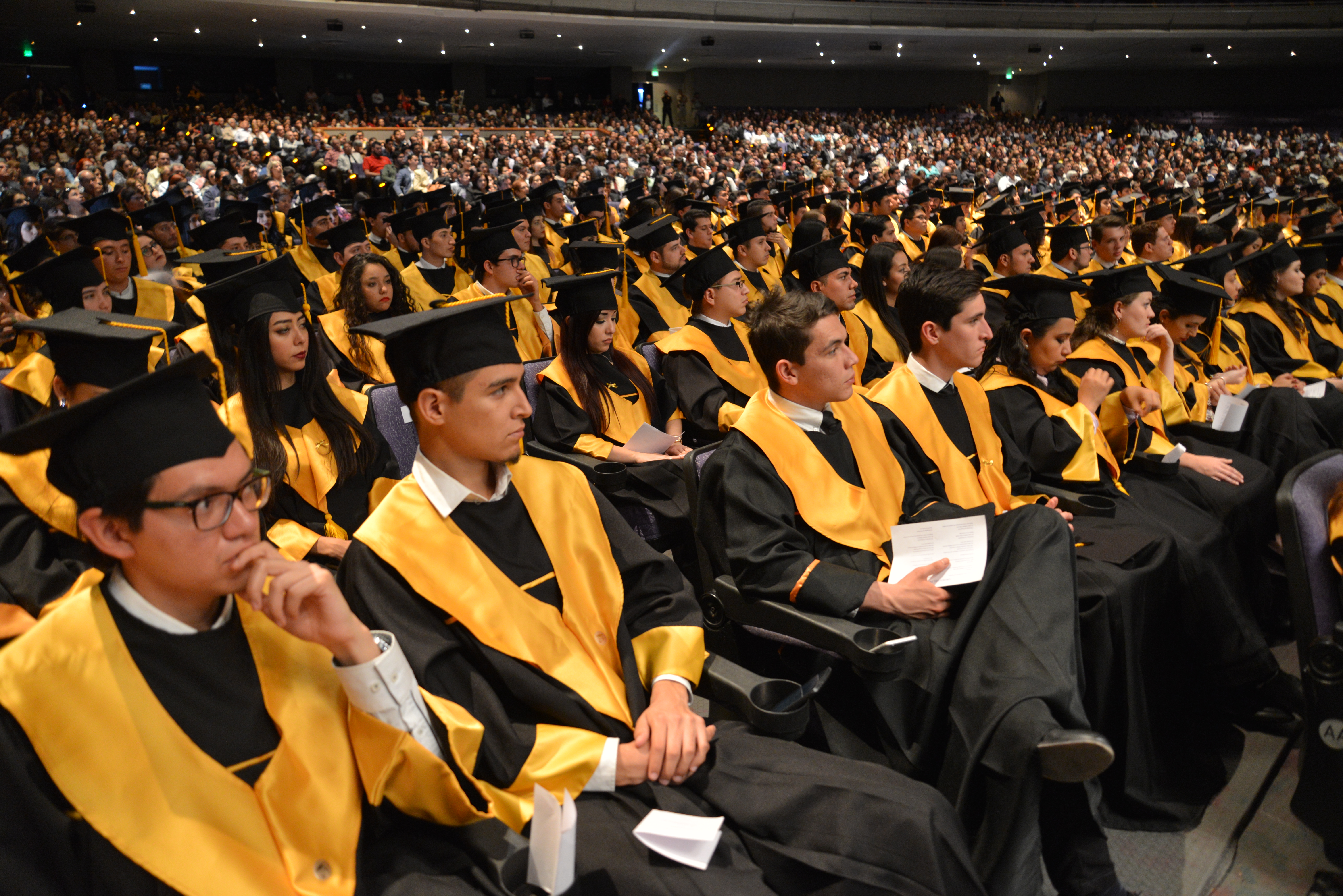 Alumnos de Medicina en su acto de graduación