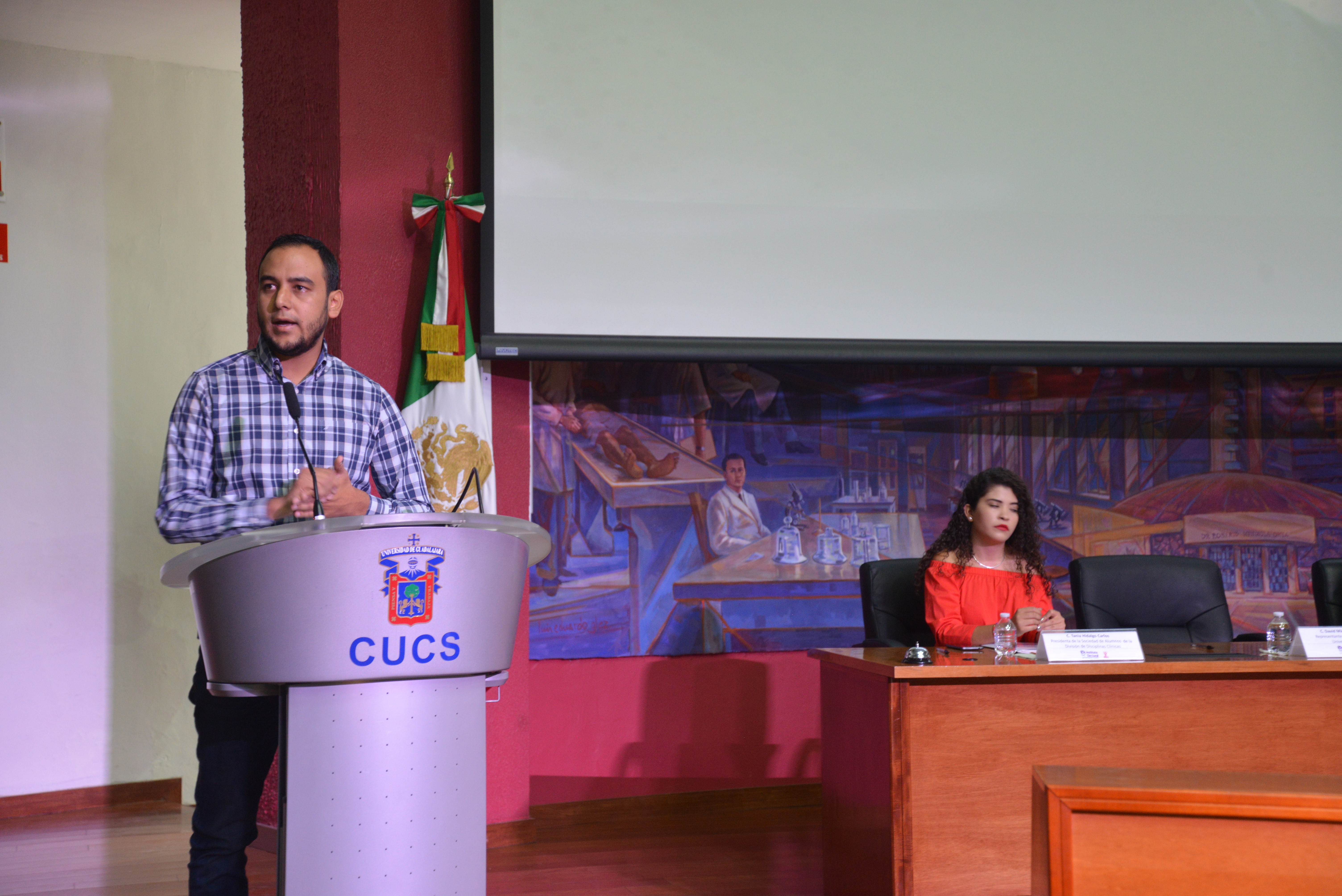 Presidente FEU presentando estrategia