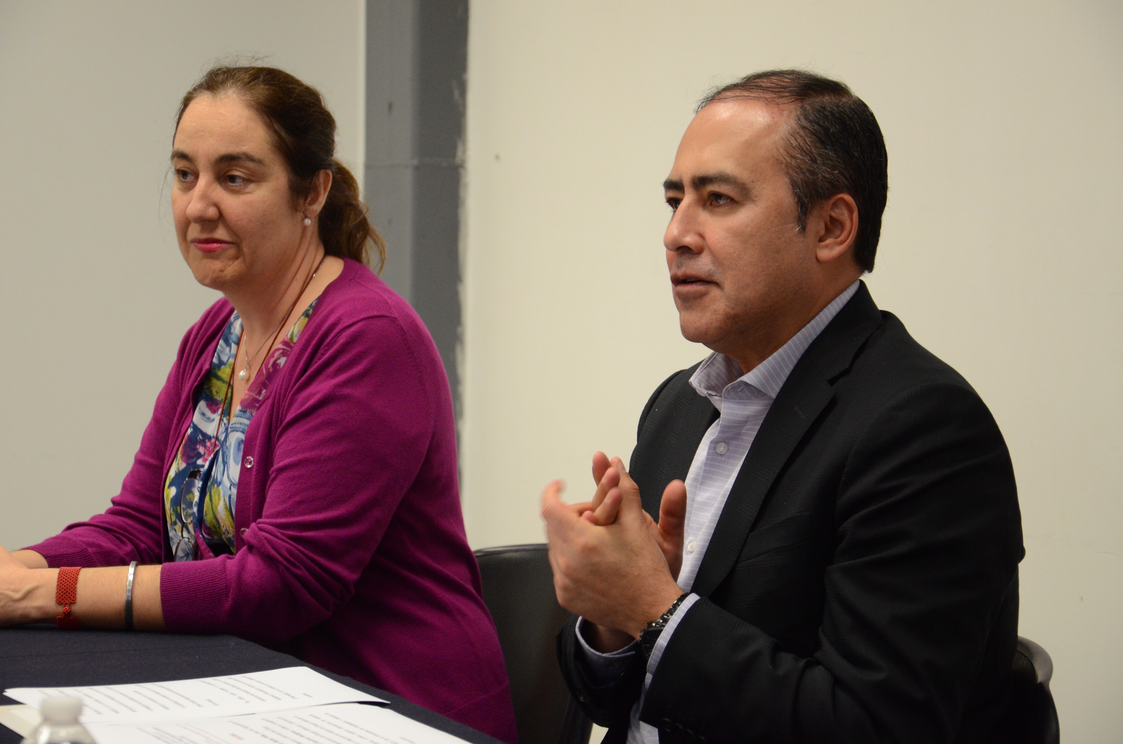 Rector CUCS lanzando grupo de lactancia