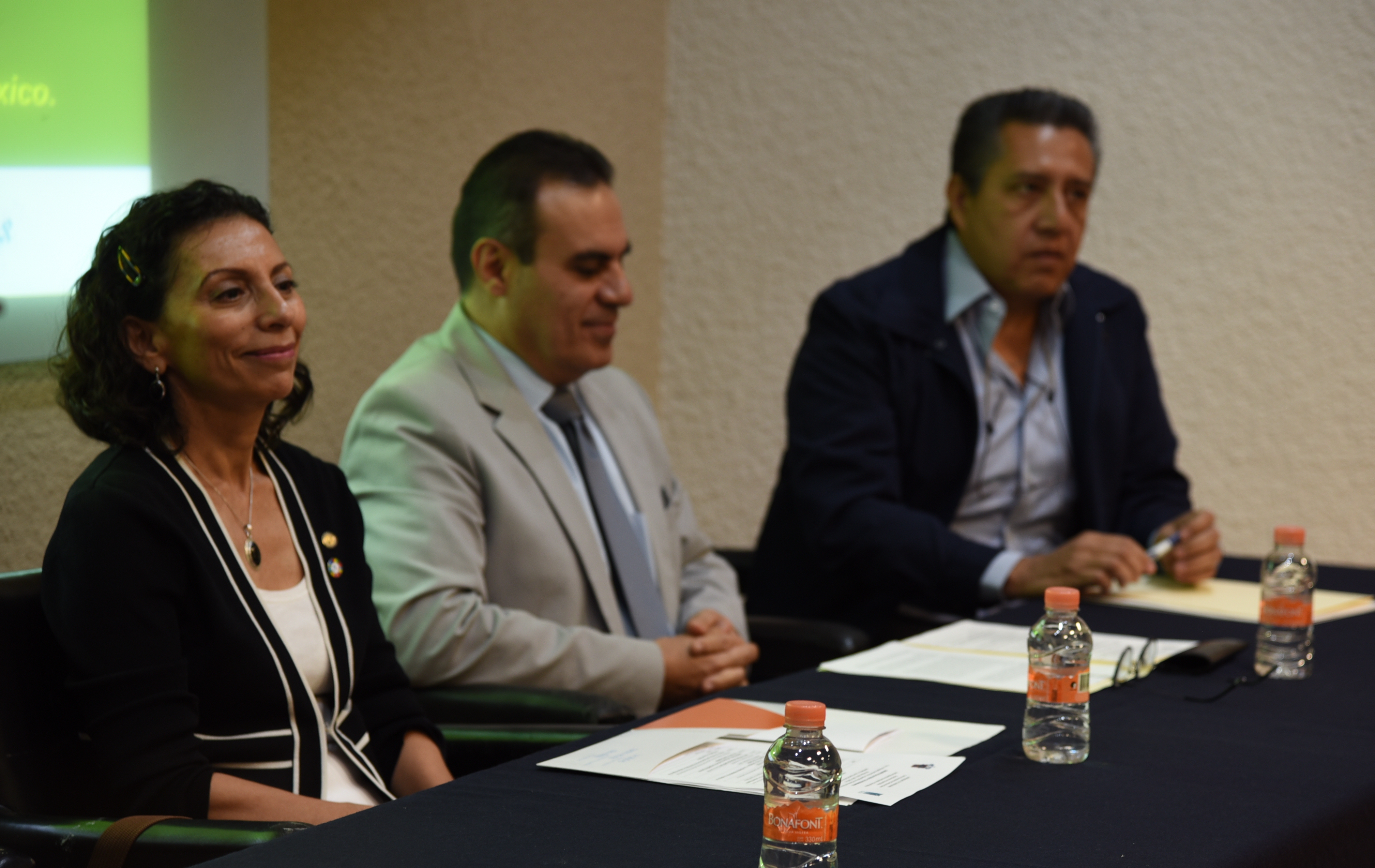 Miembros del presídium en el Auditorio García de Alba