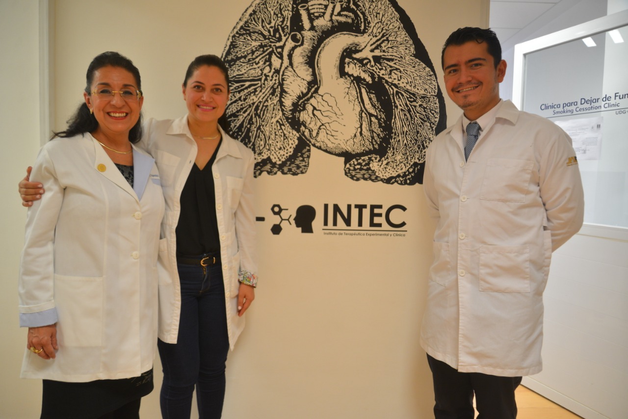 Tutora e investigadores