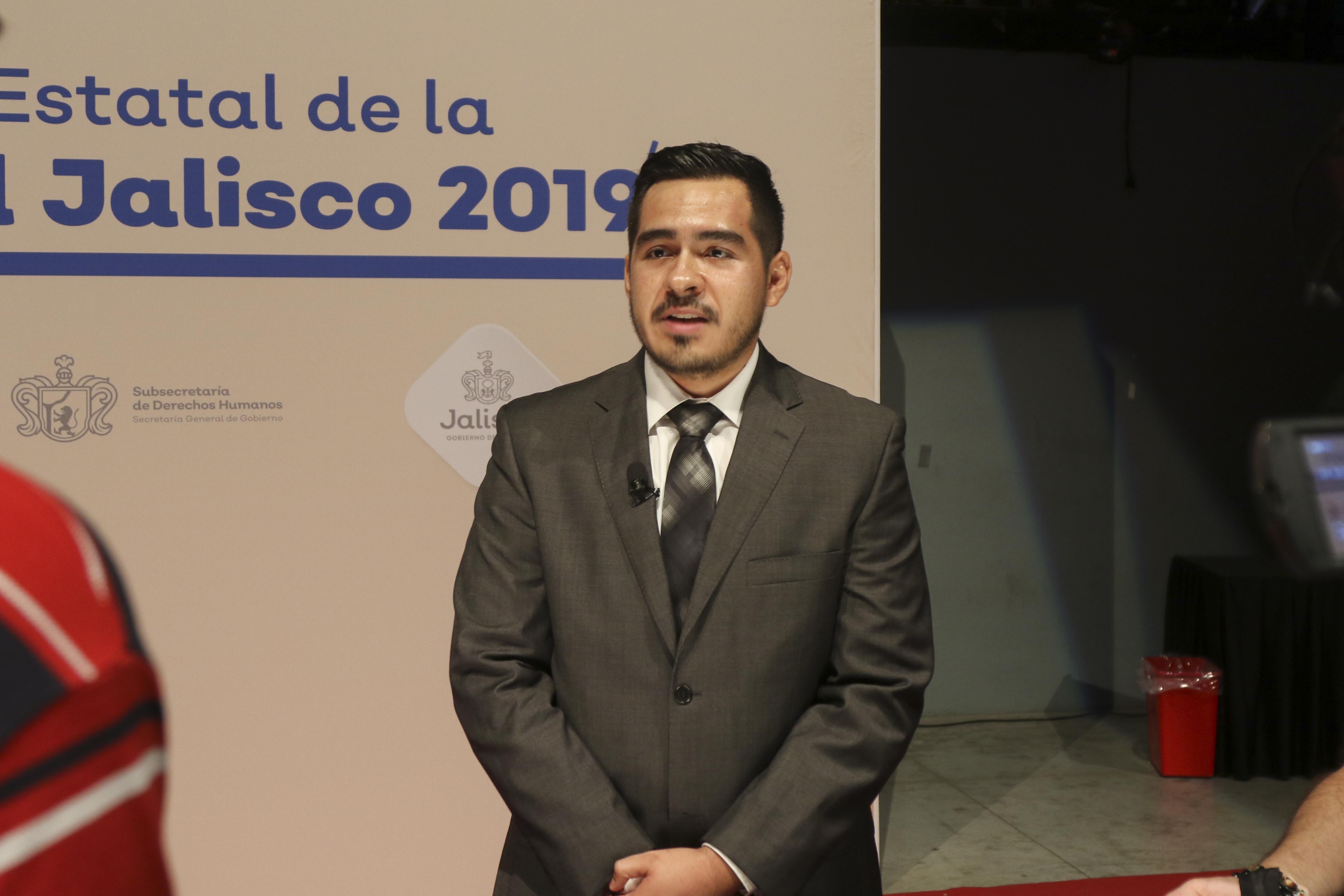 Iván Segura Durán dando palabras de agradecimiento