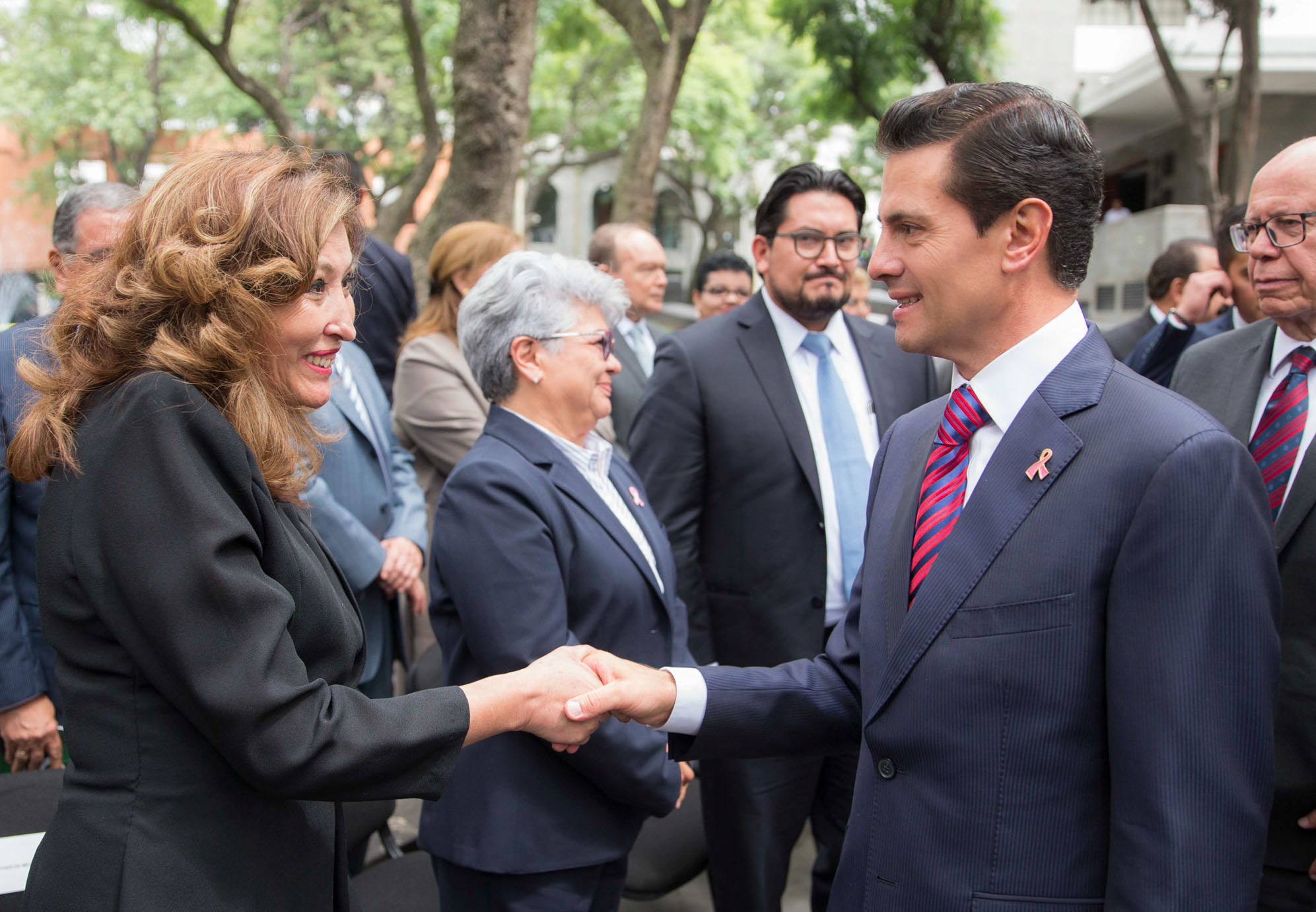 El presidente de la República felicita a la Dra. Laura Cortés Sanabria