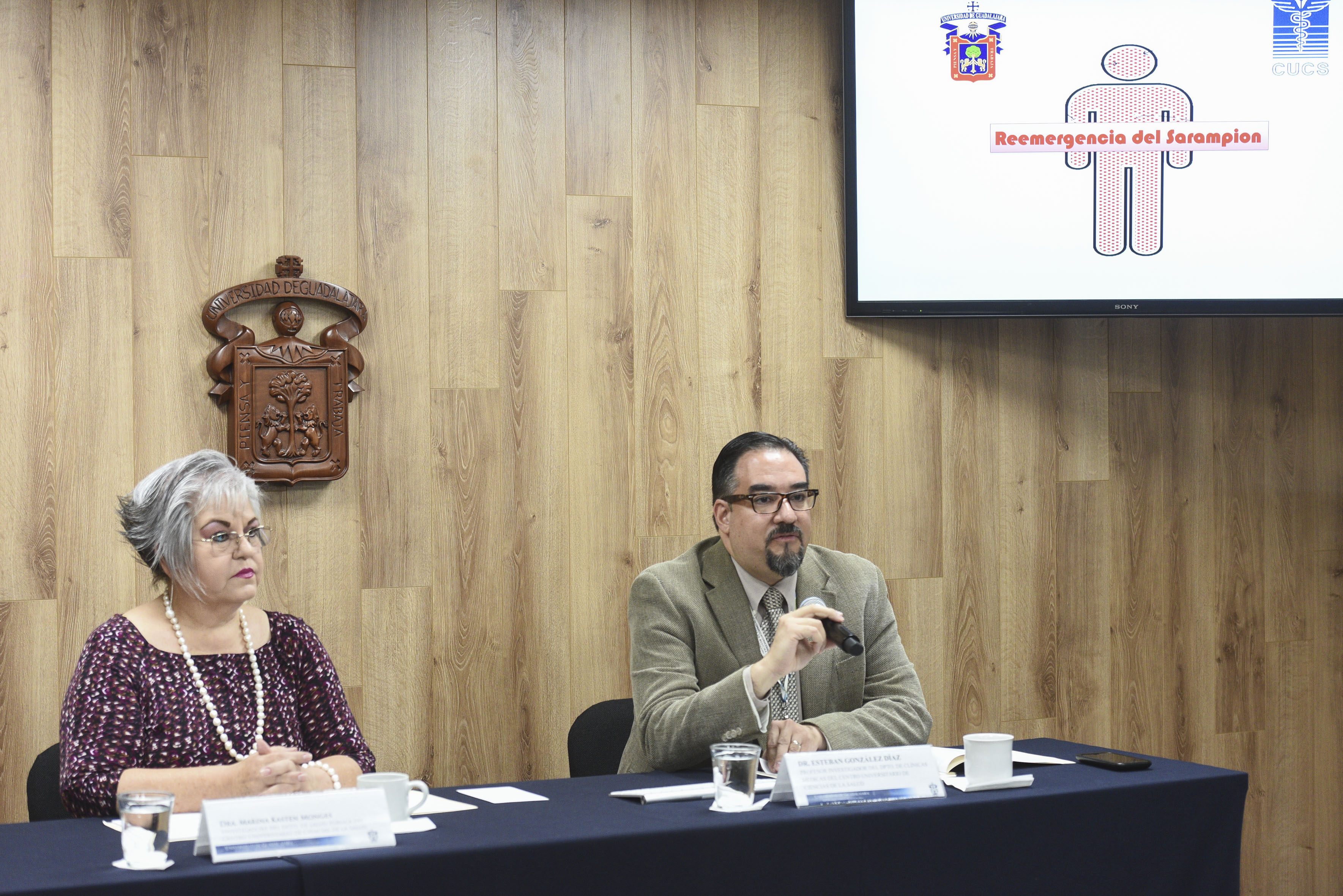 Participantes del CUCS en rueda de prensa 