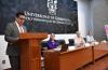 Rector CUCS ofreciendo mensaje en el pódium
