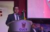 Rector CUCS ofreciendo mensaje a padres de familia
