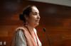 Dra Bárbara Vizmanos haciendo uso de la voz en representación del rector