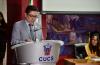 Rector del CUCS ofreciendo mensaje a graduados