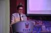Rector del CUCS ofreciendo mensaje a los asistentes al curso