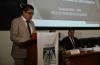 Rector CUCS dando mensaje a graduados