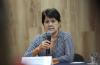 Dra Irma Fabiola Díaz García en rueda de prensa haciendo uso de la voz